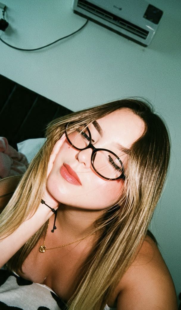 Vall from Venezuela — live on ChatLive